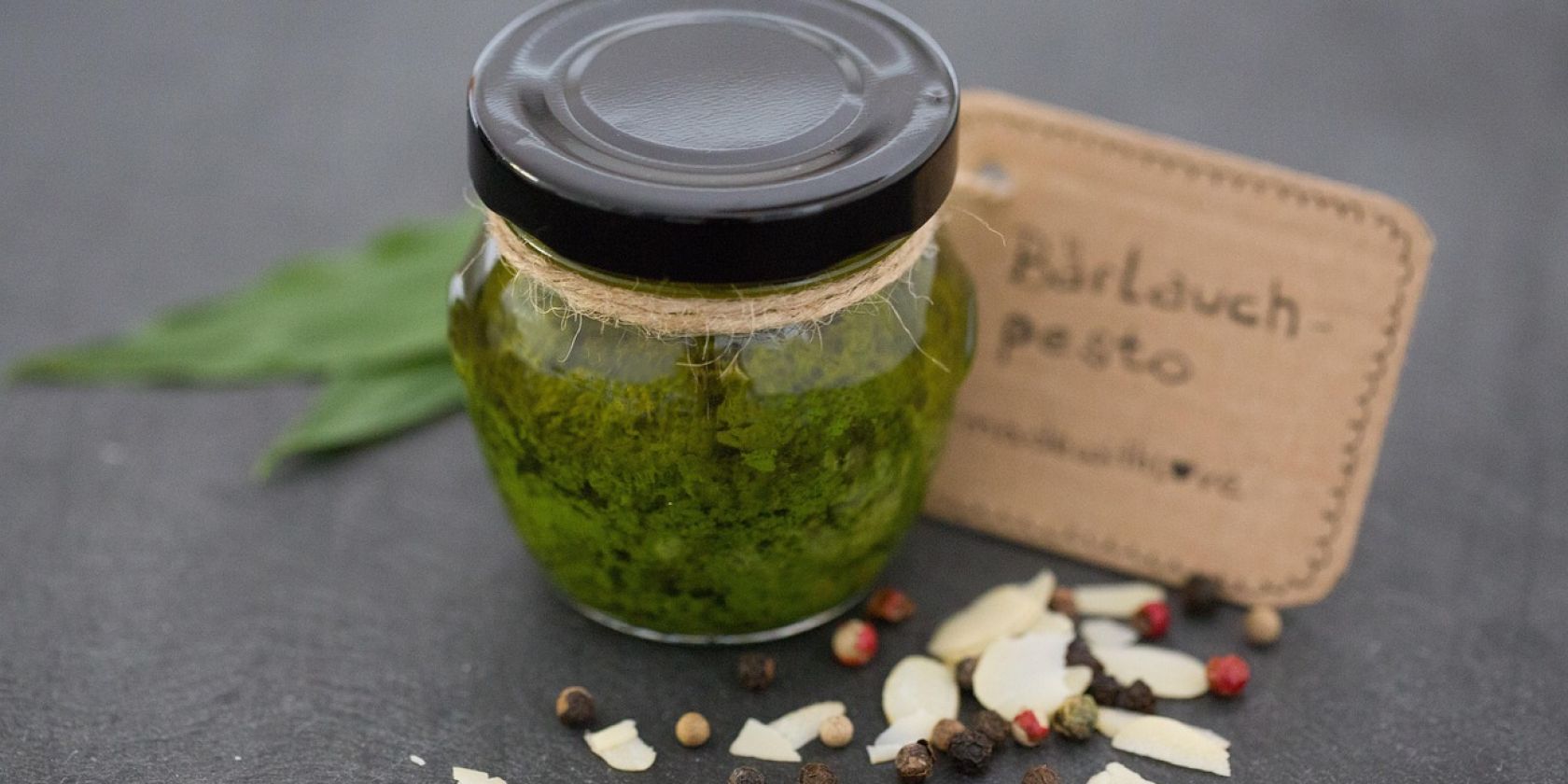 Bärlauchpesto, © Bild von Bernadette Wurzinger auf Pixabay Bärlauchpesto, © Bild von Bernadette Wurzinger auf Pixabay