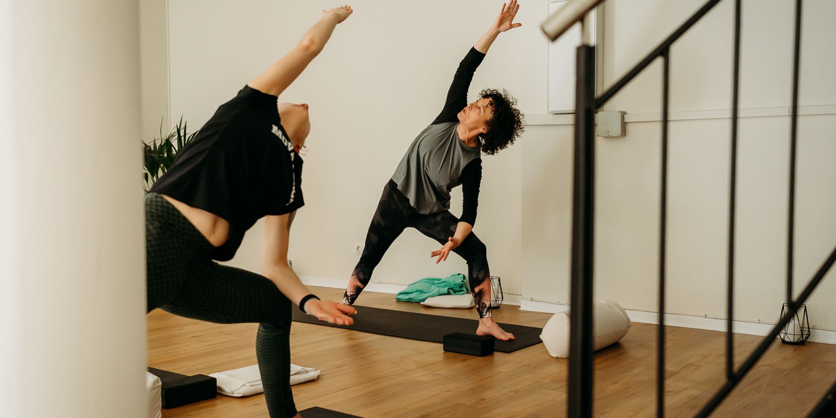 Susann Yoga im MOVA PLACE - Yoga & Co. Studio, © Rügenlinse Susann Yoga im MOVA PLACE - Yoga & Co. Studio, © Rügenlinse