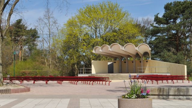 Outdoor senior sports Outdoor senior sports