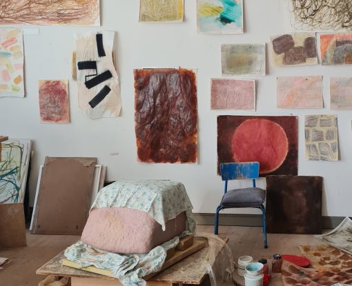 Glass studio: painting techniques, © C. Sobeck Glass studio: painting techniques, © C. Sobeck