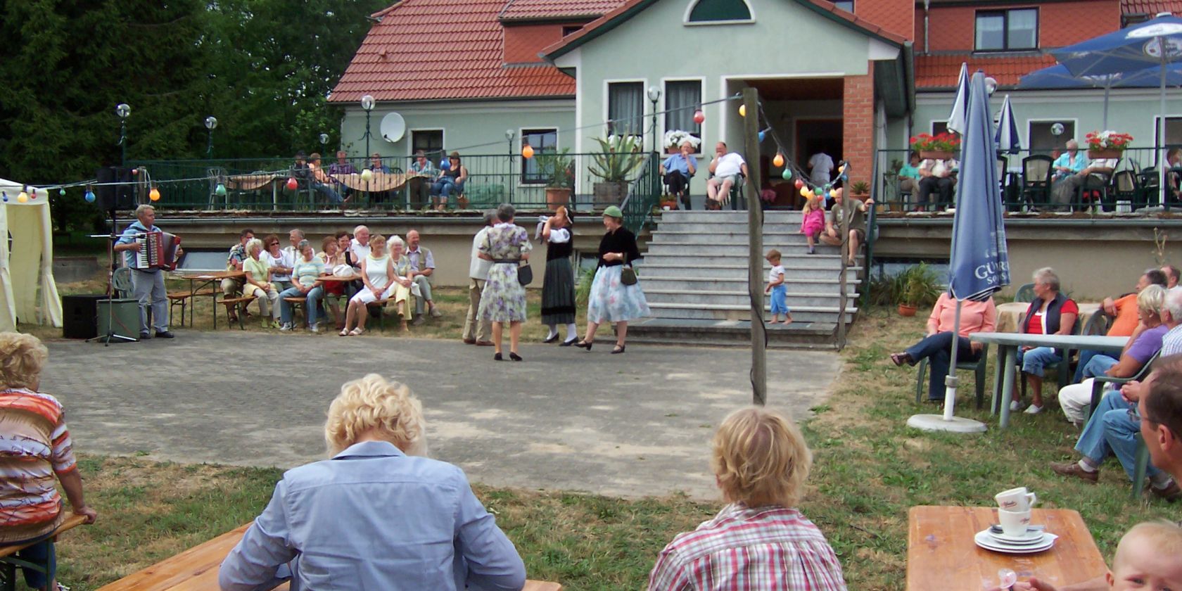Friedrichshof_Aussen, © Liske Friedrichshof_Aussen, © Liske