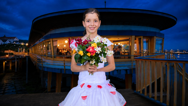 Florentine Fritsch vor dem Glasbahnhof, © Vanessa Schade Florentine Fritsch vor dem Glasbahnhof, © Vanessa Schade