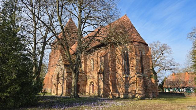 20 dorfkirche_luebow, © adfc-Schwerin 20 dorfkirche_luebow, © adfc-Schwerin