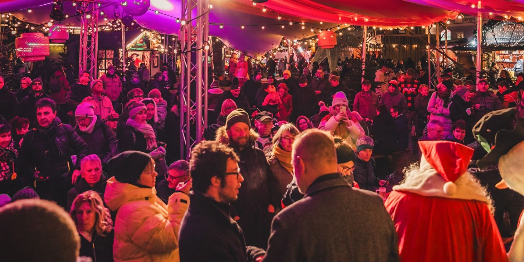 StralsunderWeihnachtsmarkt_1_Stadtwerke Stralsund_┬®DanielGrossjohann - Copy, © Daniel Grossjohann StralsunderWeihnachtsmarkt_1_Stadtwerke Stralsund_┬®DanielGrossjohann - Copy, © Daniel Grossjohann