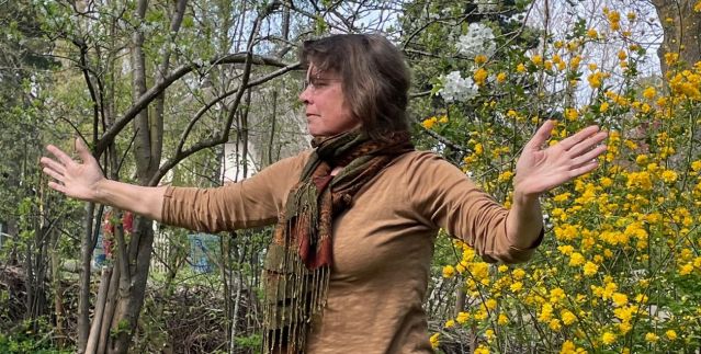 QiGong mit Claudia M. Franck, © Claudia M. Franck QiGong mit Claudia M. Franck, © Claudia M. Franck