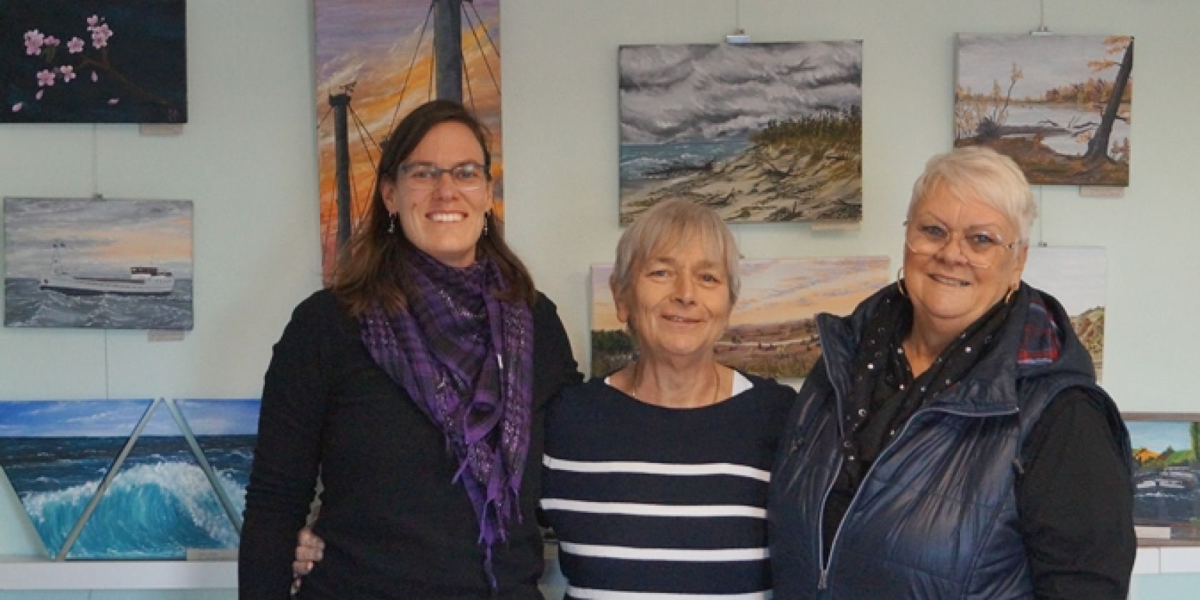 Ausstellung "Kleine Hafengalerie", © 675-450 Hafengalerie.JPG Ausstellung "Kleine Hafengalerie", © 675-450 Hafengalerie.JPG