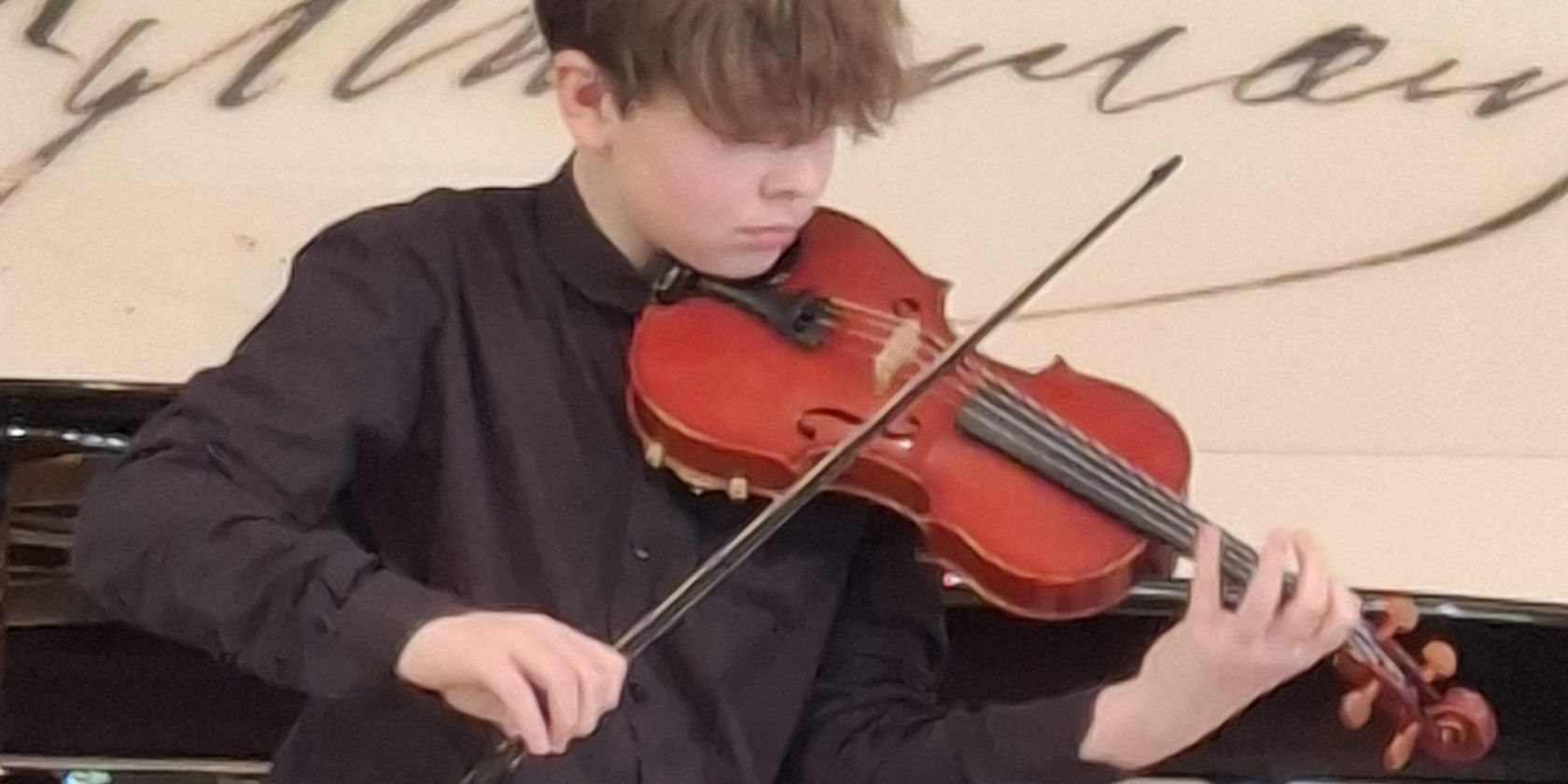 Auch Musikschüler Leonard von der Groeben (Violine) freut sich auf seinen Konzertauftritt, © Kon.centus Auch Musikschüler Leonard von der Groeben (Violine) freut sich auf seinen Konzertauftritt, © Kon.centus