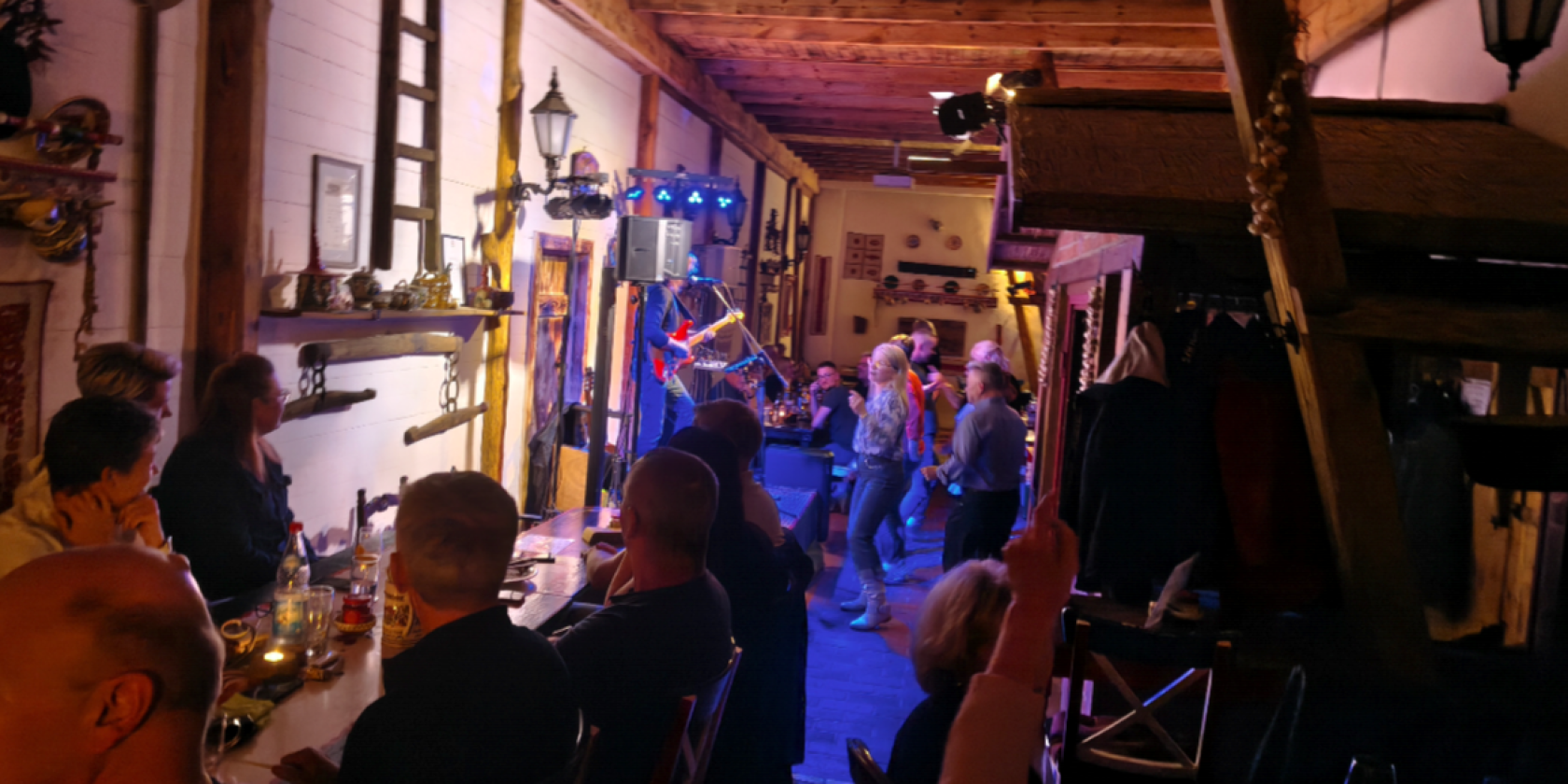 Screenshot_20251209-223739_Fotos, © Zoltan Szekely Screenshot_20251209-223739_Fotos, © Zoltan Szekely