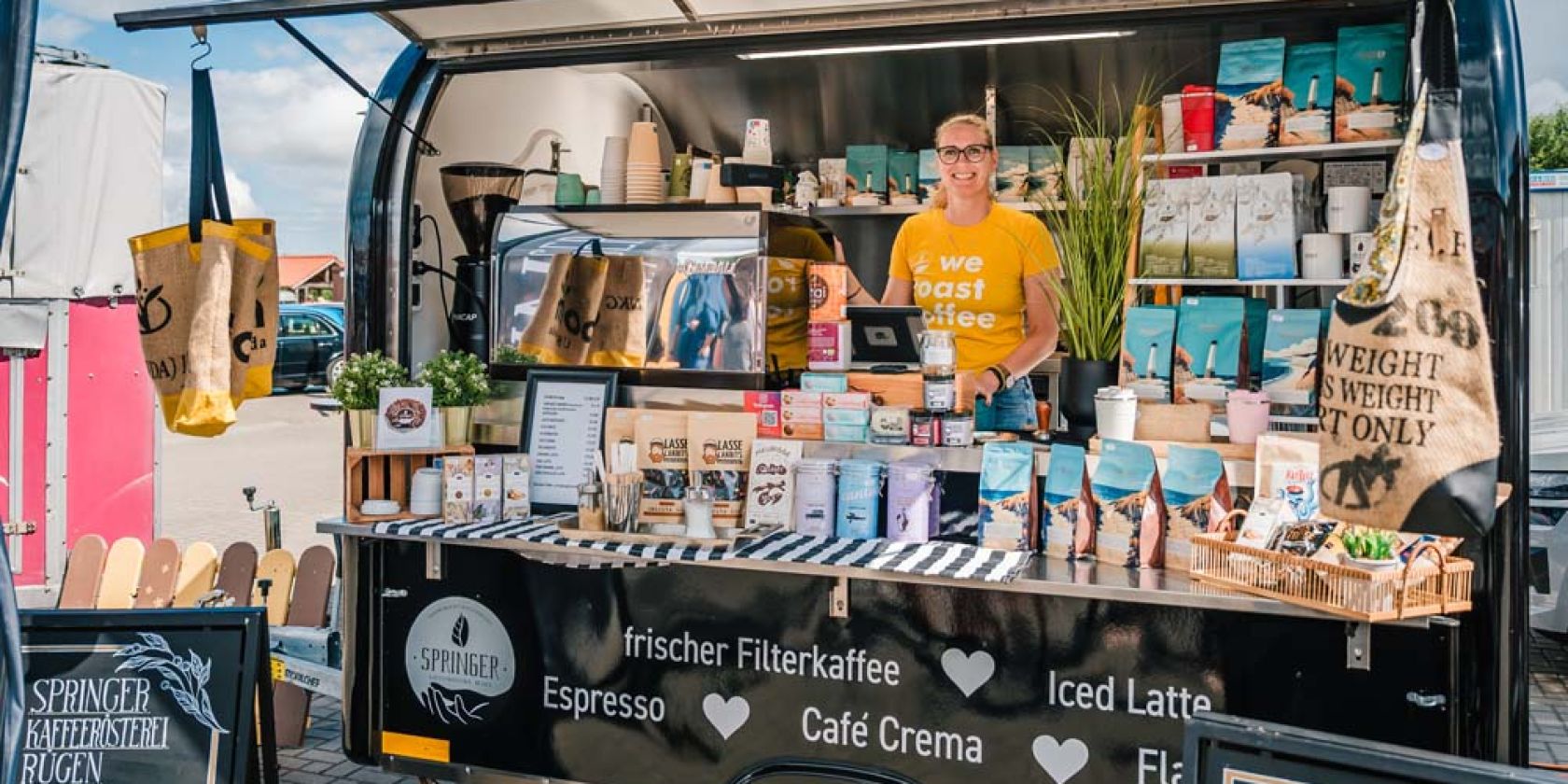 Marktstand der Kaffeerösterei Springer, Anja Springer, Foto Mirko Boy -web, © Mirko Boy Marktstand der Kaffeerösterei Springer, Anja Springer, Foto Mirko Boy -web, © Mirko Boy