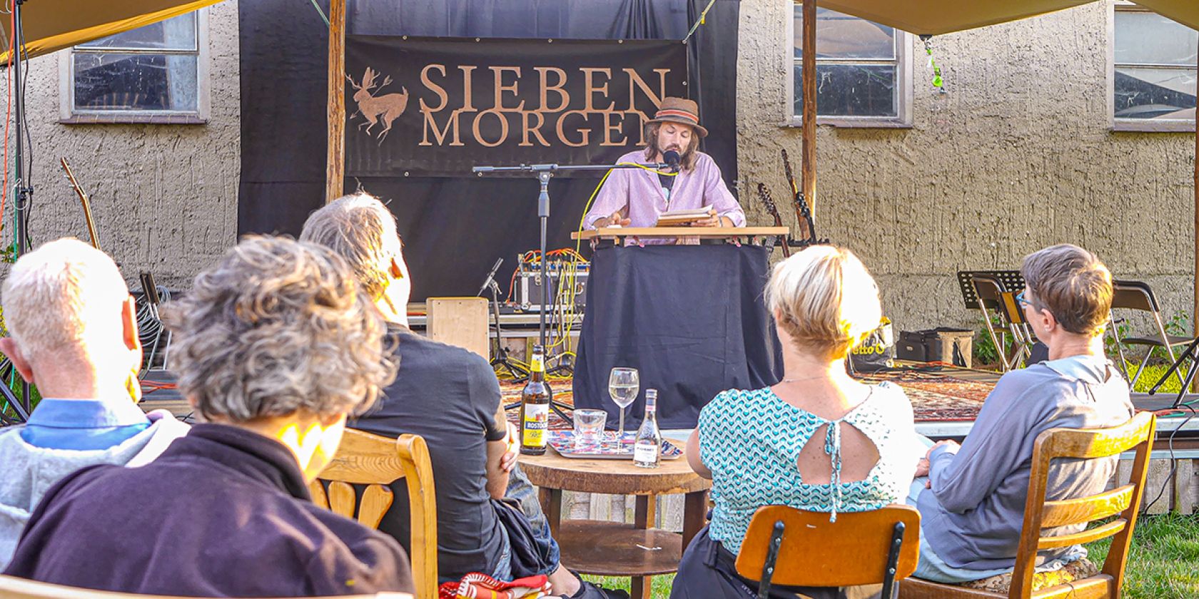 Reading_July24-08, © Kulturhof Letschow e.V. Reading_July24-08, © Kulturhof Letschow e.V.