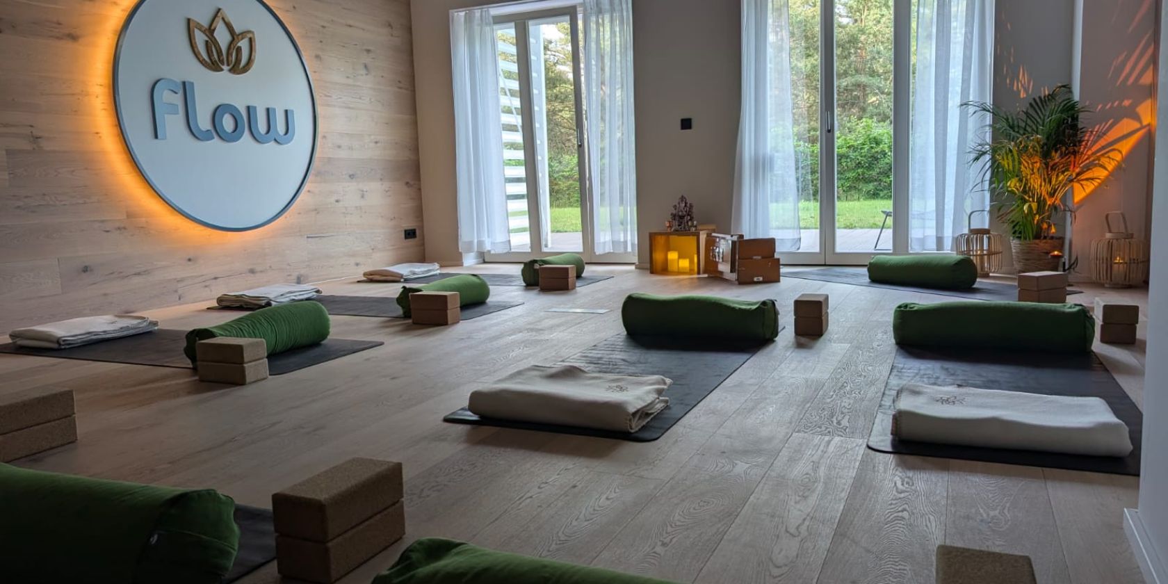 Kurs: Gesunder Rücken mit Yoga, © Axel Sprenger Kurs: Gesunder Rücken mit Yoga, © Axel Sprenger