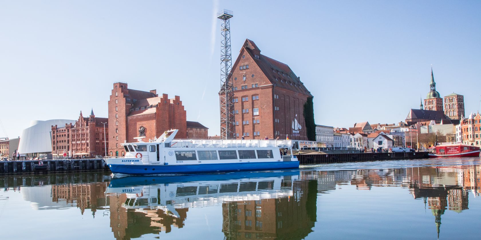 Hafentouren Stralsund, © Weiße Flotte GmbH Hafentouren Stralsund, © Weiße Flotte GmbH
