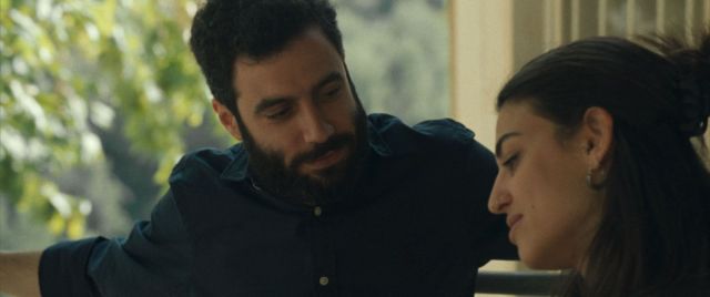 Happy Holidays, © Fresco Films - Red Balloon Film - Tessalit Productions - Intramovies