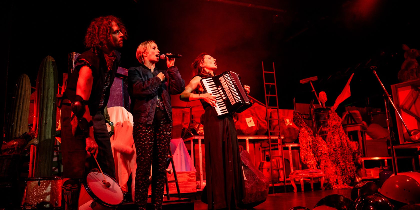 If I Can&rsquo;t Dance It&rsquo;s Not My Revolution, &copy; TOG (Foto: Peter van Heesen)