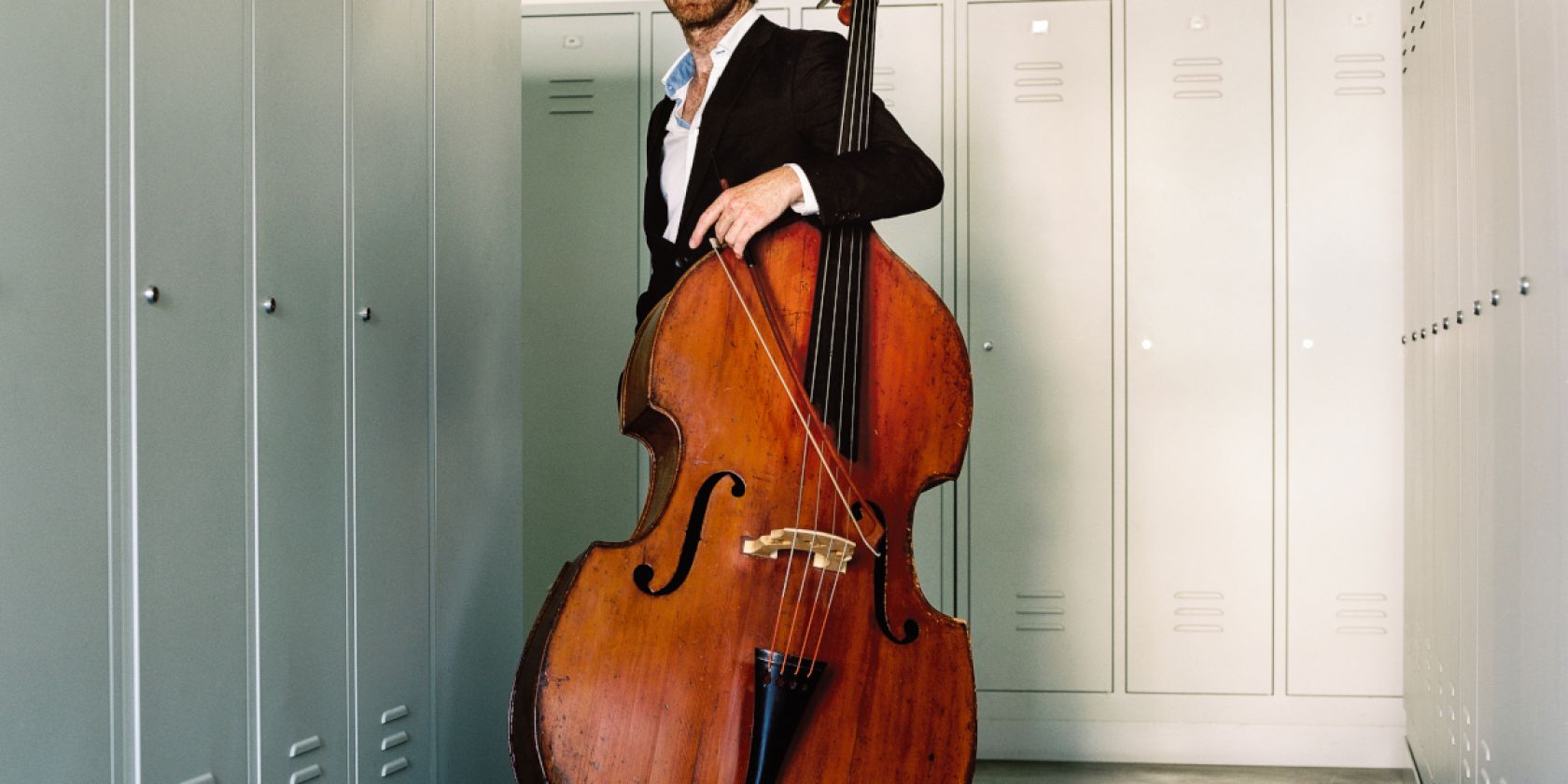 Matthew McDonald, &copy; Emile Holba