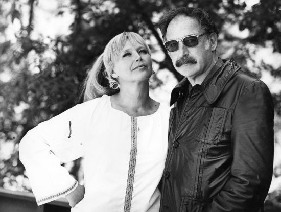 withAngelaBrunner_1977, &copy; Karin Kaper Film