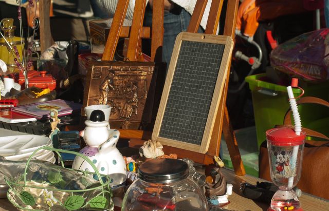 jackmac34-flea-market-1732562, &copy; Pixabay