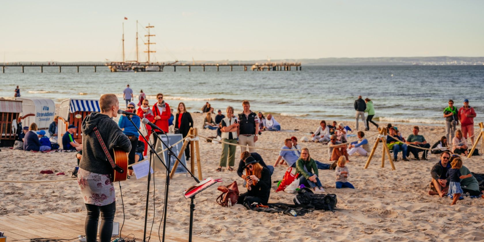 Barfußkonzert Binz: SCOTT HILDEBRAND, © Binzer Bucht Tourismus
