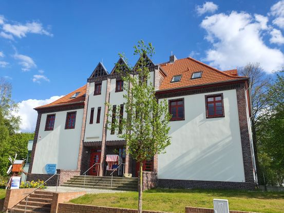 Historische Ortsf&uuml;hrung, &copy; Alte Schule 7_Toni Schulz_2022.jpg