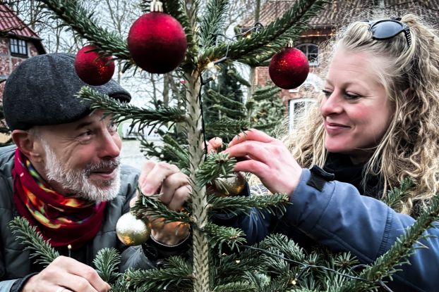 Giving TRee 2, © Katja Metz