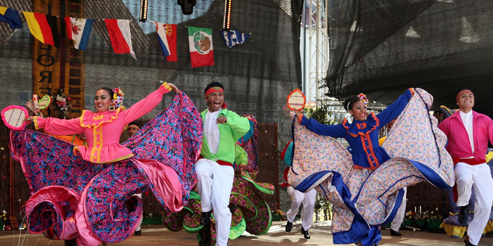 Grand Prix der Folklore, © djo-Deutsche Jugend in Europa