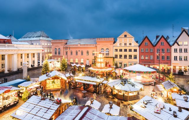 Weihnachtsmarkt Schwerin, Marktplatz, © TMV/Gross