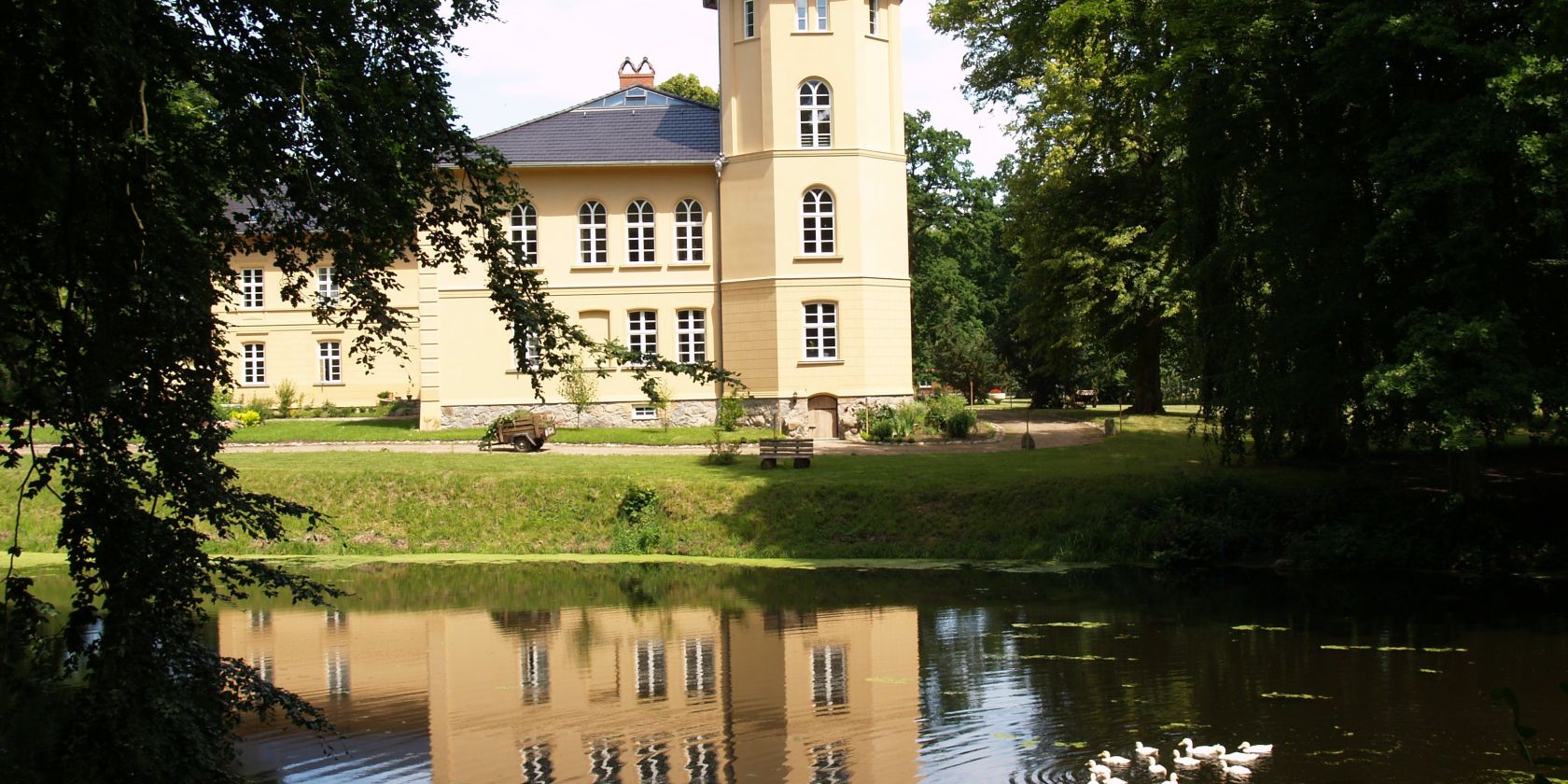 Schloss_K&ouml;lzow_neu, &copy; Von der L&uuml;he