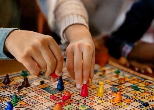 TIP FOR FAMILIES: Colorful afternoon of games, &copy; Brettspiel.jpg