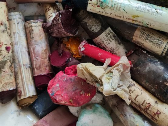 Glass studio: painting outdoors, © C. Sobeck