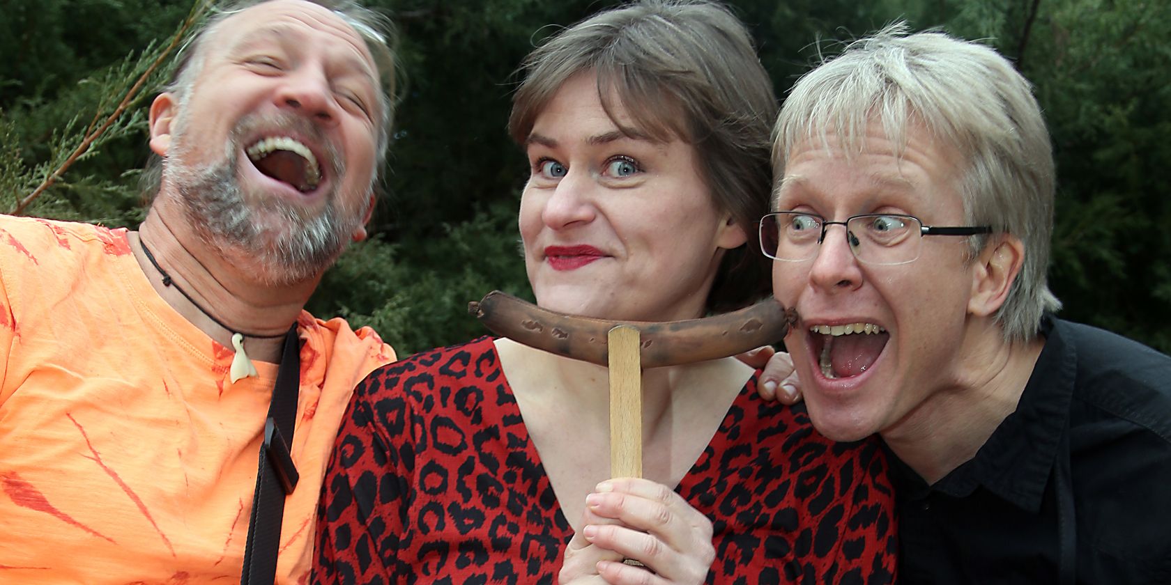 Mann mit Grill sucht Frau mit Kohle, © Kabarett Lachmöwe