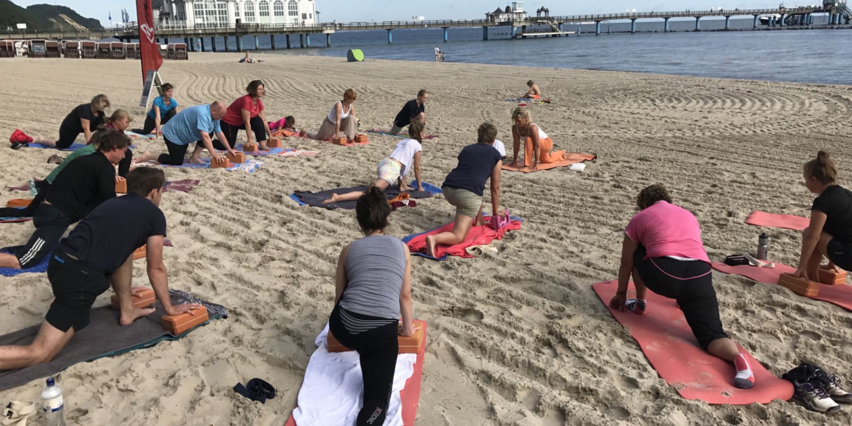 Sports on the main beach of Sellin, © ProBoarding