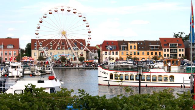 M&uuml;ritz Sail - Maritimes Fest, &copy; Kur- und Tourismus GmbH waren (M&uuml;ritz)