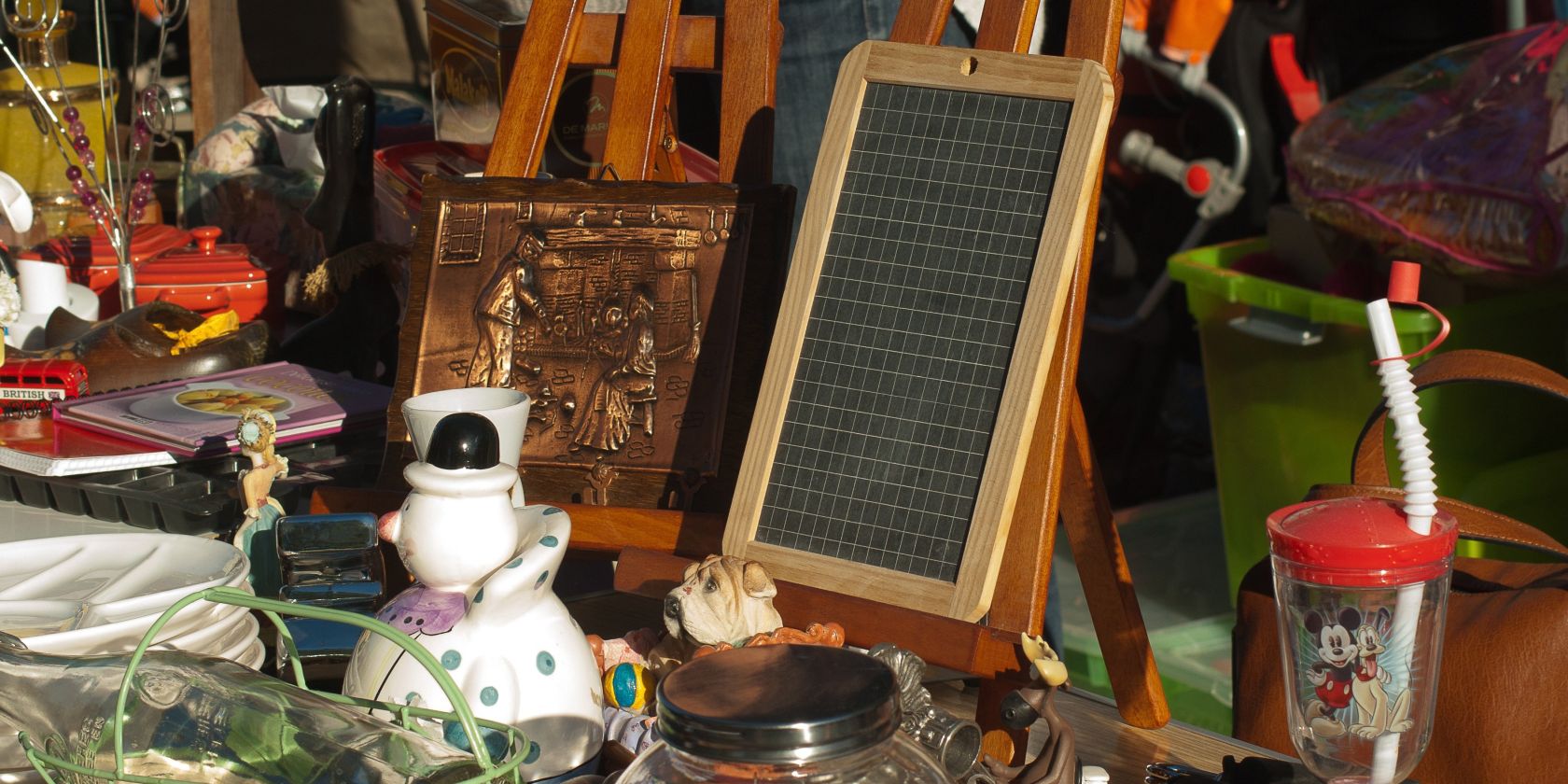 jackmac34-flea-market-1732562, &copy; Pixabay