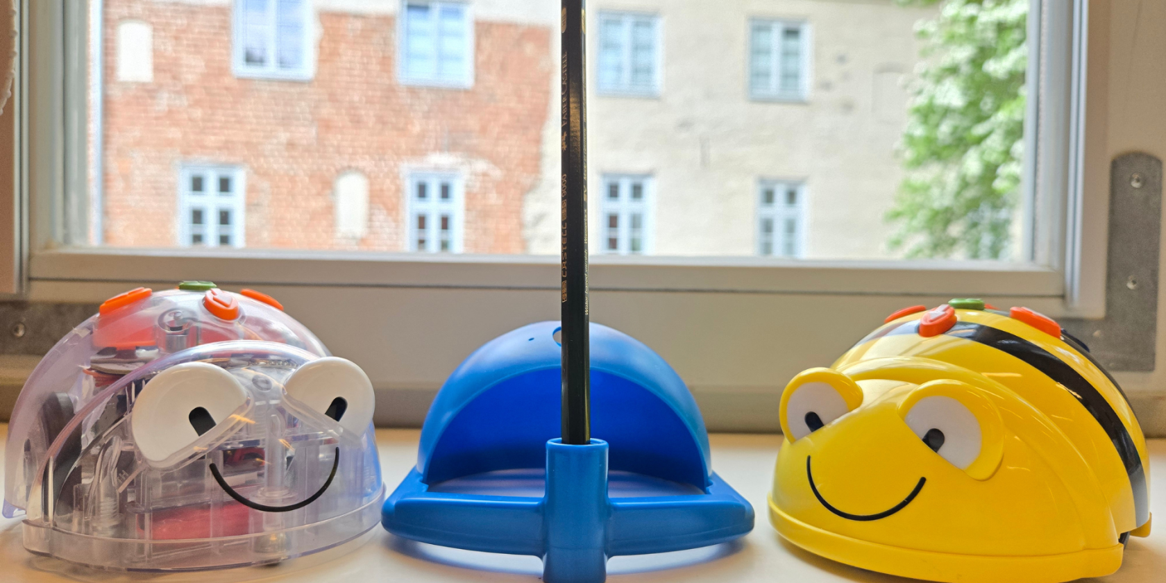Banner Veranstaltungsseite groß -Blue- und Bee-Bot, © Stadtbibliothek Stralsund