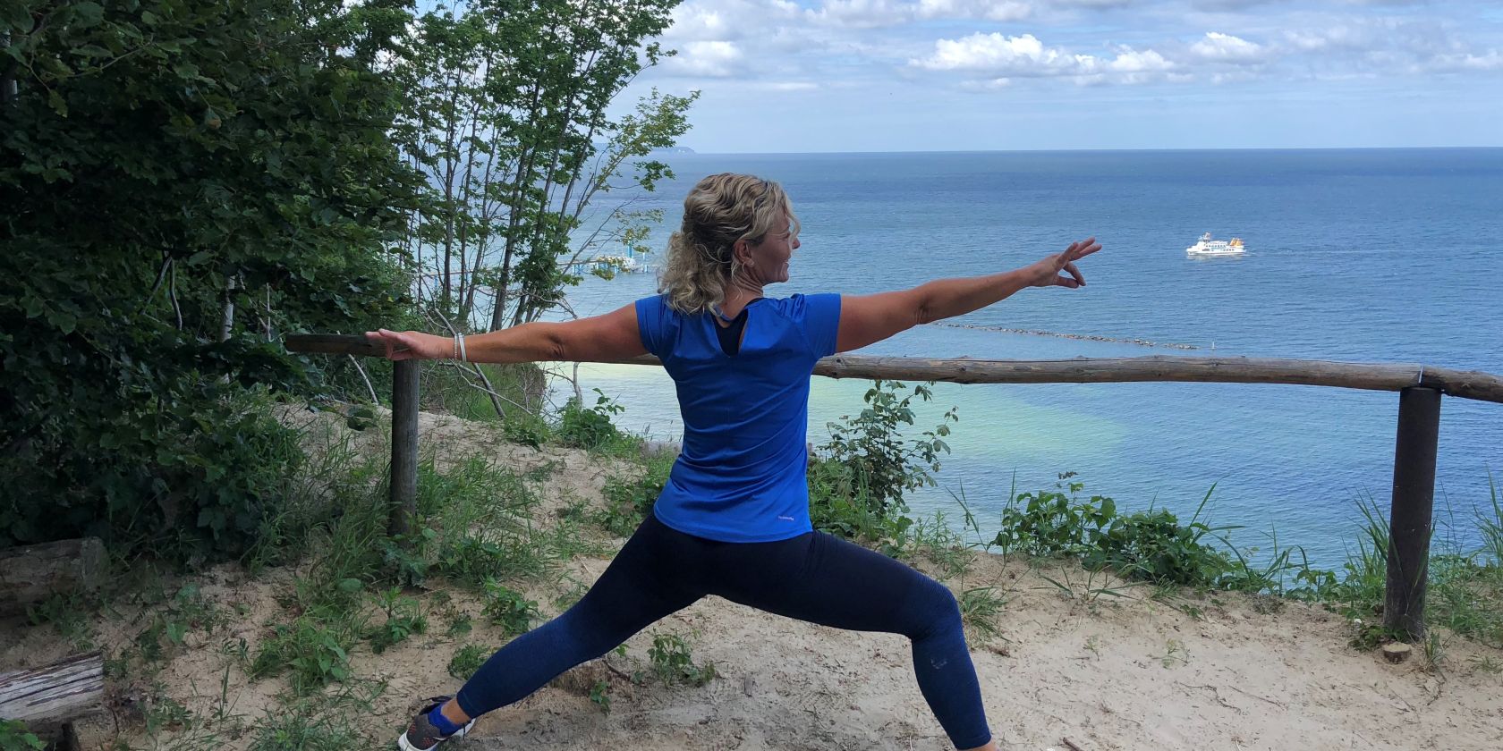 Yoga-Walking-1, &copy; KV Sellin