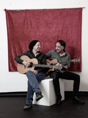 Das Gitarrenduo Marco Ponce Kärgel & Sven Schneider, © Das Gitarrenduo Marco Ponce Kärgel & Sven Schneider