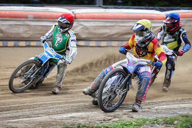 Danny Knakowski red (3), &copy; Danny Knakowski