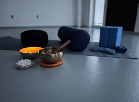 Yoga (Hatha/Yin), &copy; Yin Yoga.jpg