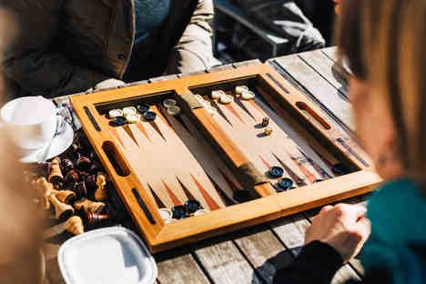 Intercultural Caf&eacute;, &copy; Wally Pruss