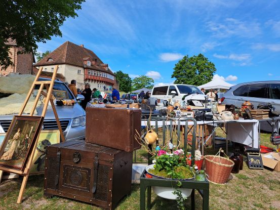 Flea market at Stargard Castle, &copy; Stadt Burg Stargard