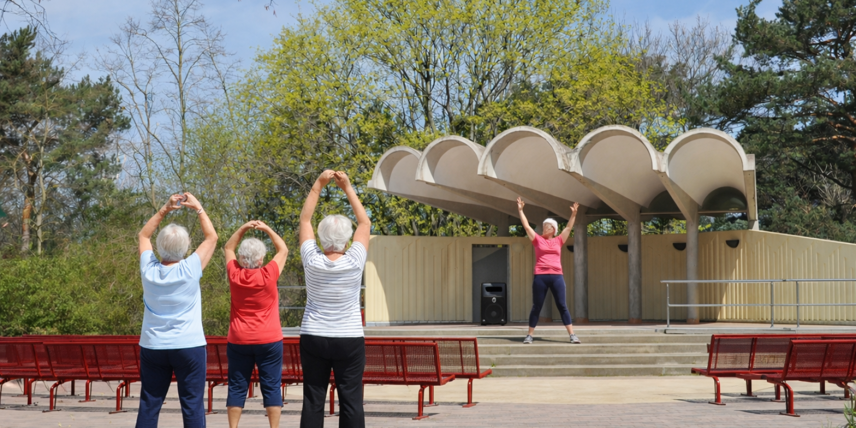 Seniorensport im Freien, &copy; Outdoor-Gymnastik.png