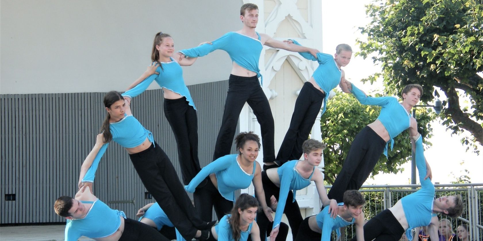 Revueshow mit dem Fritz-Reuter-Ensemble e.V.