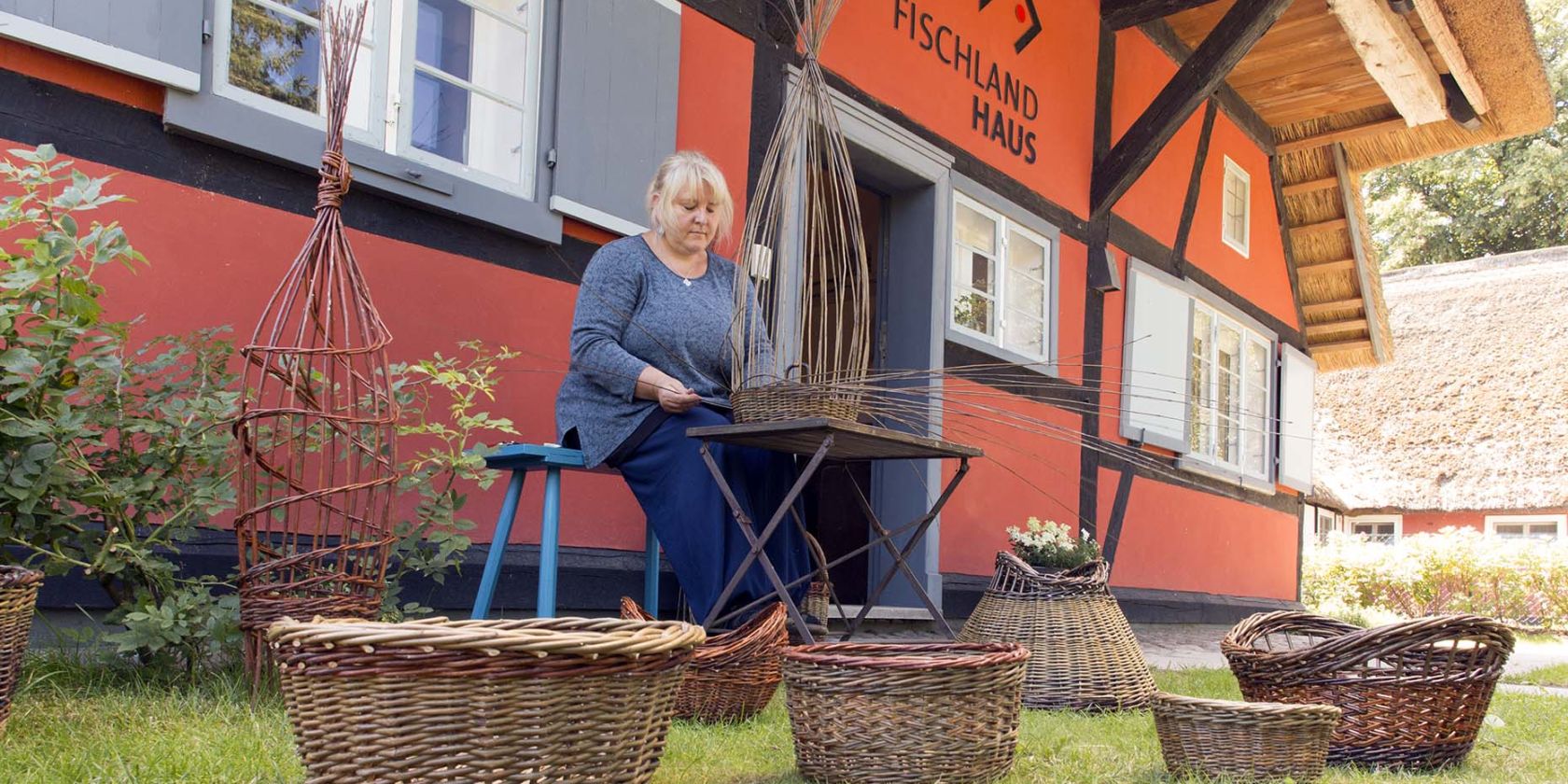 Korbflechterin Biance Prill, © Arnt Löber