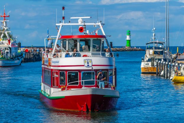 Hafenrundfahrt Warnem&uuml;nde, &copy; Stefan Mertin