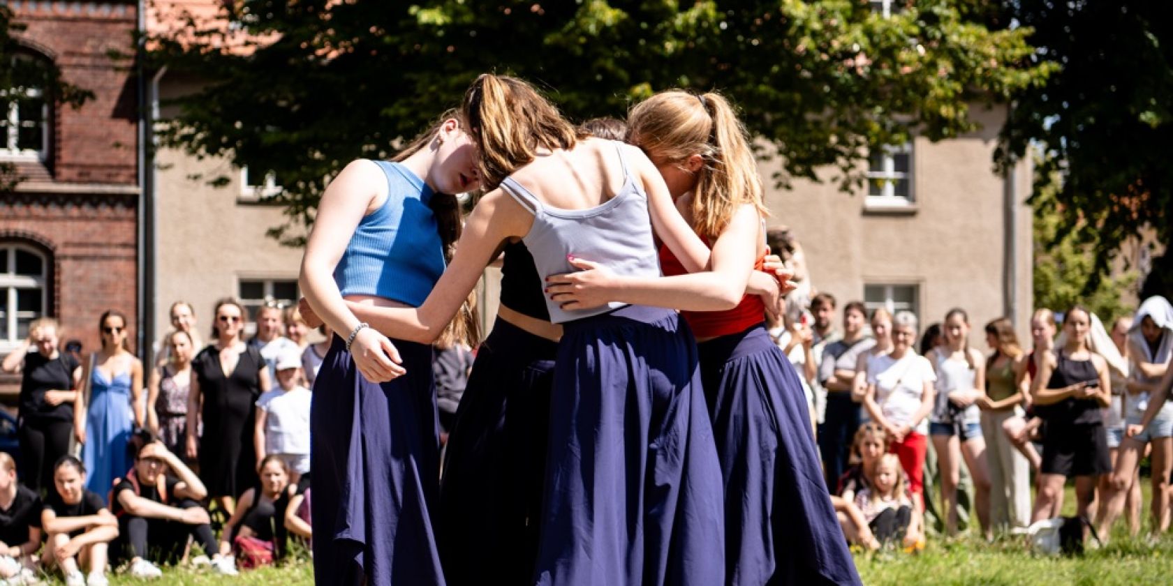 Jugendtanzcomany_kleiner__Foto&copy;Peter van Heesen, &copy; Peter van Heesen