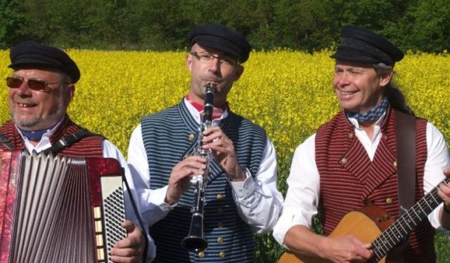 Konzert mit "De M&ouml;nchguter Fischk&ouml;pp", &copy; co_de_moenchguter_fischkoepp.jpg