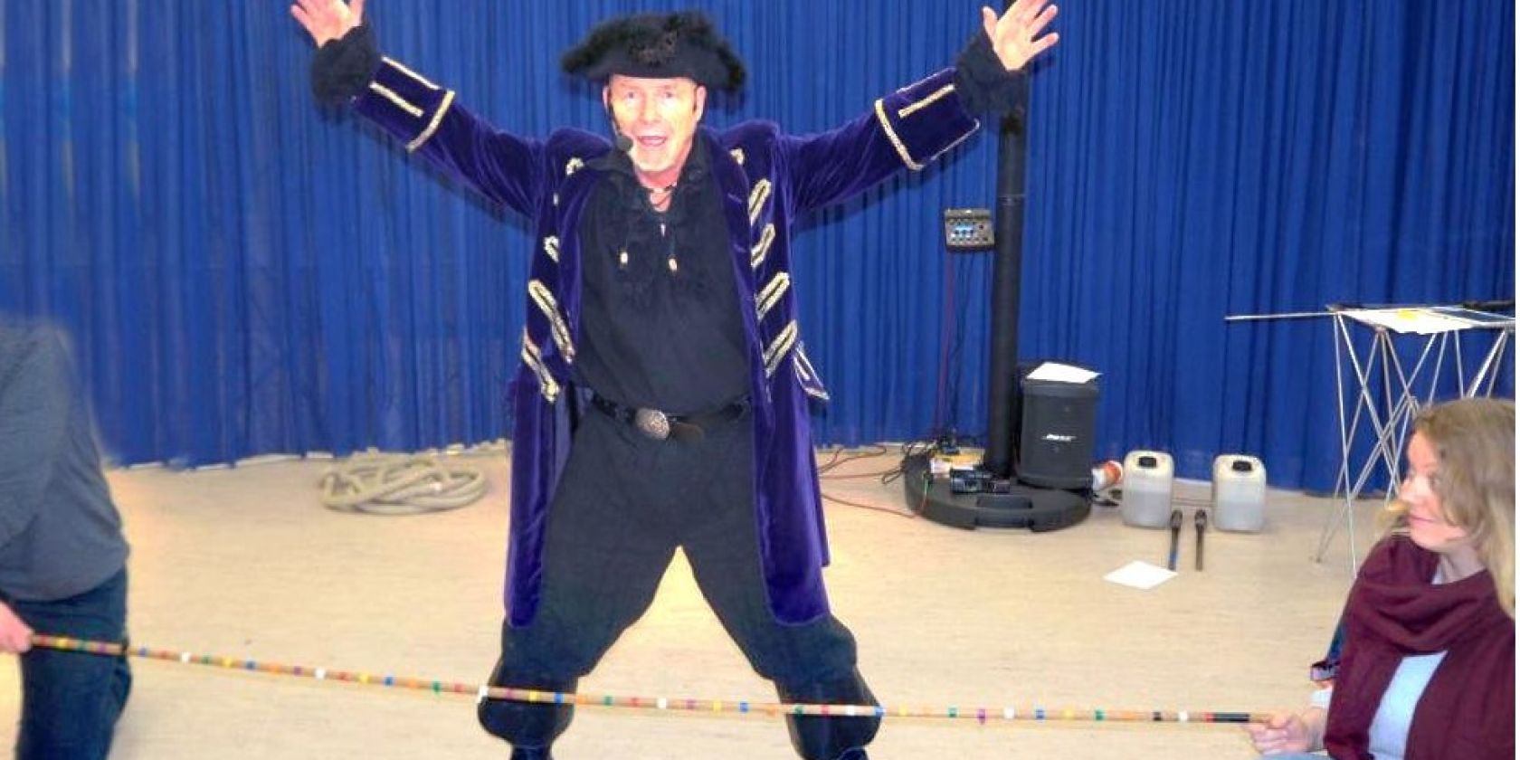 Chris de Flamb&ouml; - Piratenshow, &copy; Piratenshow-Ch-Flamb&ouml;-2023.jpg