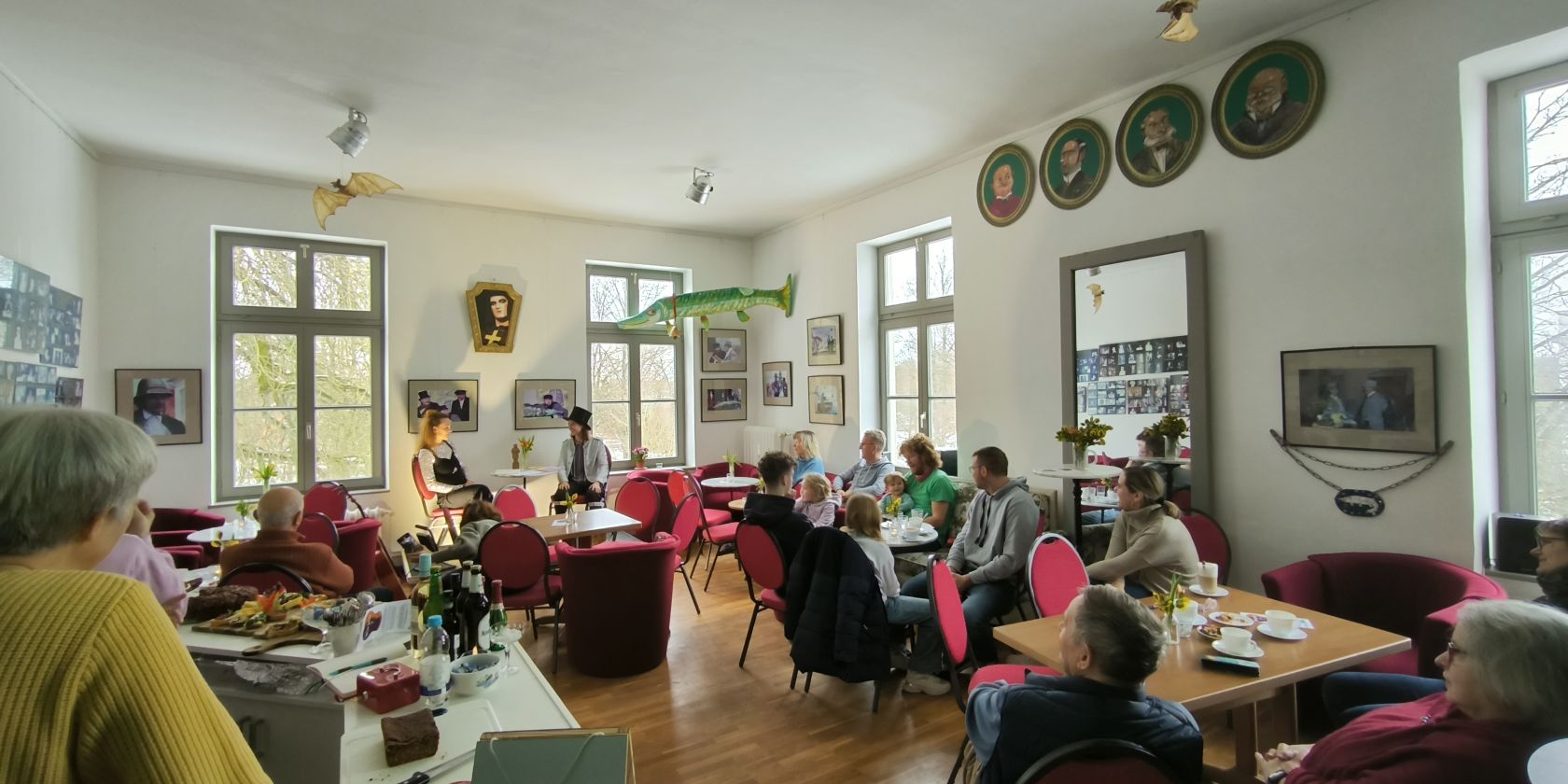 Lesung im Theater-Café des ThUSCH Foto Jana Koch, © Jana Koch